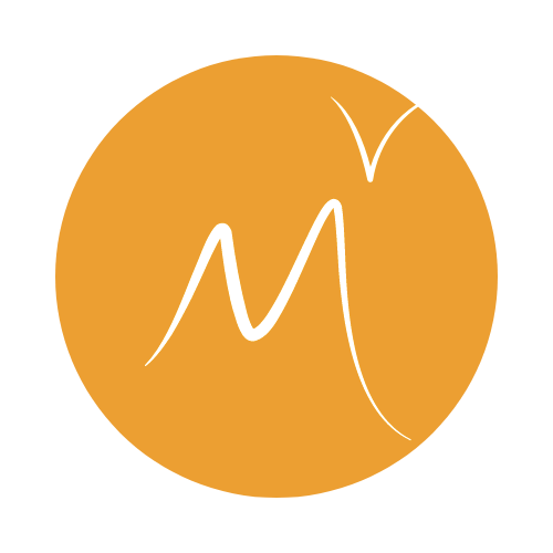 logo quoifaireapau.com : cercle orangé avec un liseré représentant une montagne